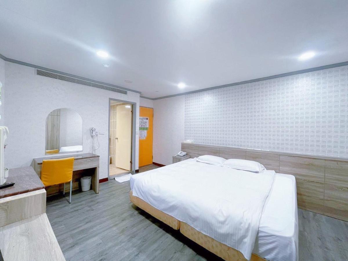 A22 Wei Lu Hotel Zhongli Εξωτερικό φωτογραφία