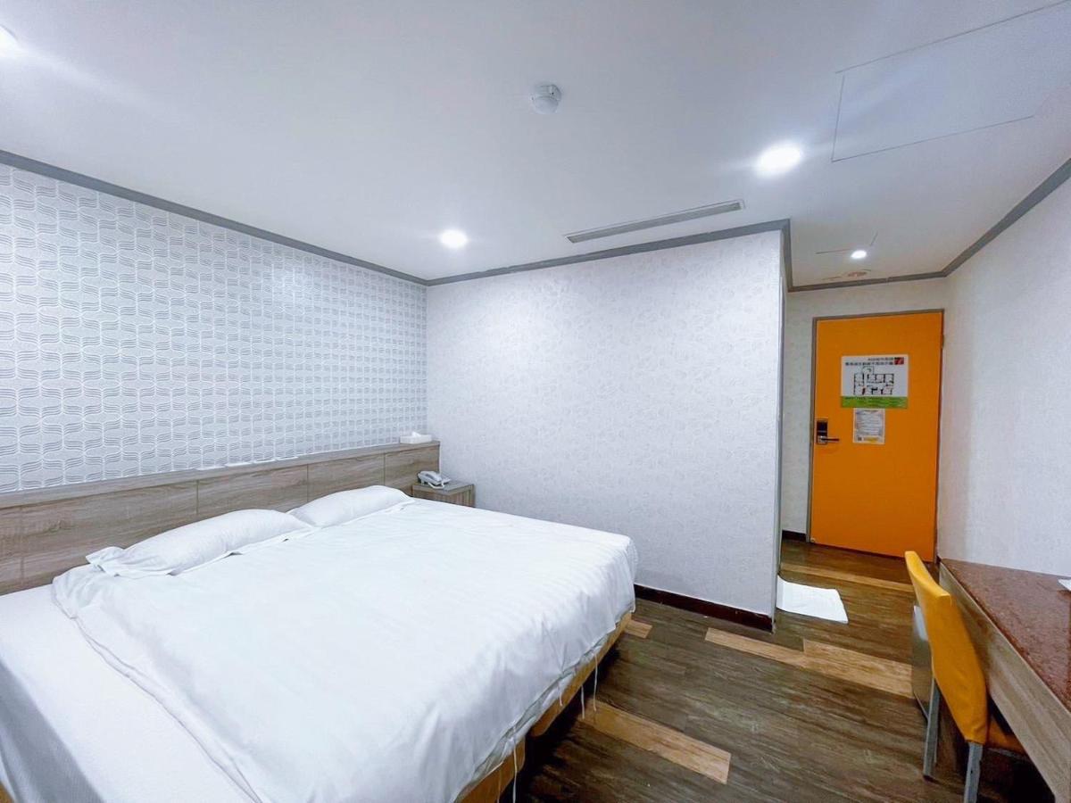 A22 Wei Lu Hotel Zhongli Εξωτερικό φωτογραφία