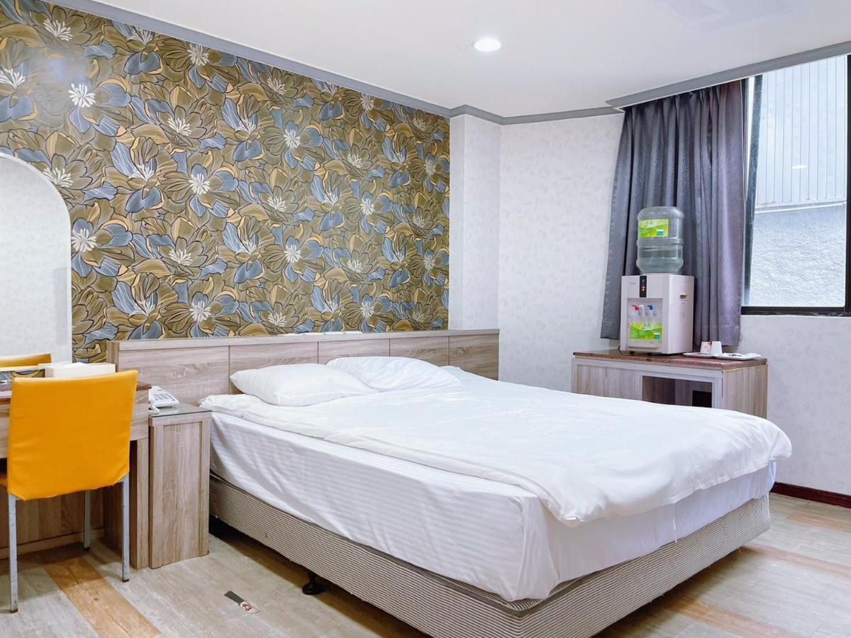 A22 Wei Lu Hotel Zhongli Εξωτερικό φωτογραφία
